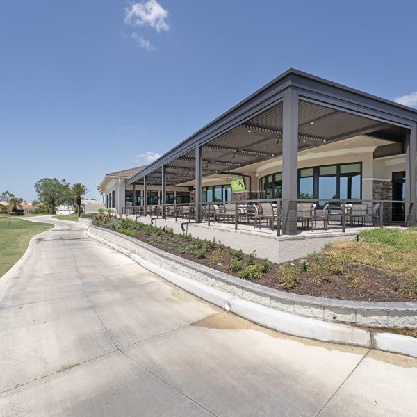 Heritage Oaks Photo 44